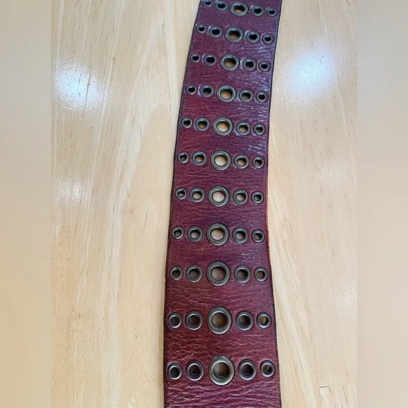 Nordstrom’s brown leather belt - Picture 7 of 12